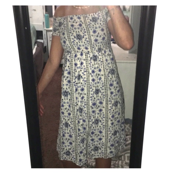 Adorable Old Navy Dress - Picture 1 of 5